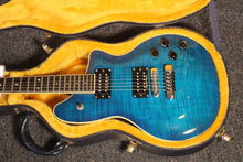 Load image into Gallery viewer, Washburn Custom Shop USA CT5 Centurion electric guitar with case used 1999 - Blue Flame Top
