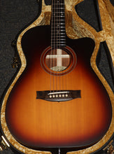 Load image into Gallery viewer, Maton SRS808C-TSB Solid Road Series Cutaway Tobacco Sunburst Satin Finish with case NEW
