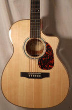 Load image into Gallery viewer, Larrivee OMV-05 Select Mahogany Series Gloss Finish Venetian Cutaway Acoustic Guitar with case NEW
