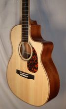 Load image into Gallery viewer, Larrivee OMV-05 Select Mahogany Series Gloss Finish Venetian Cutaway Acoustic Guitar with case NEW
