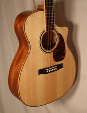 Load image into Gallery viewer, Larrivee OMV-05 Select Mahogany Series Gloss Finish Venetian Cutaway Acoustic Guitar with case NEW
