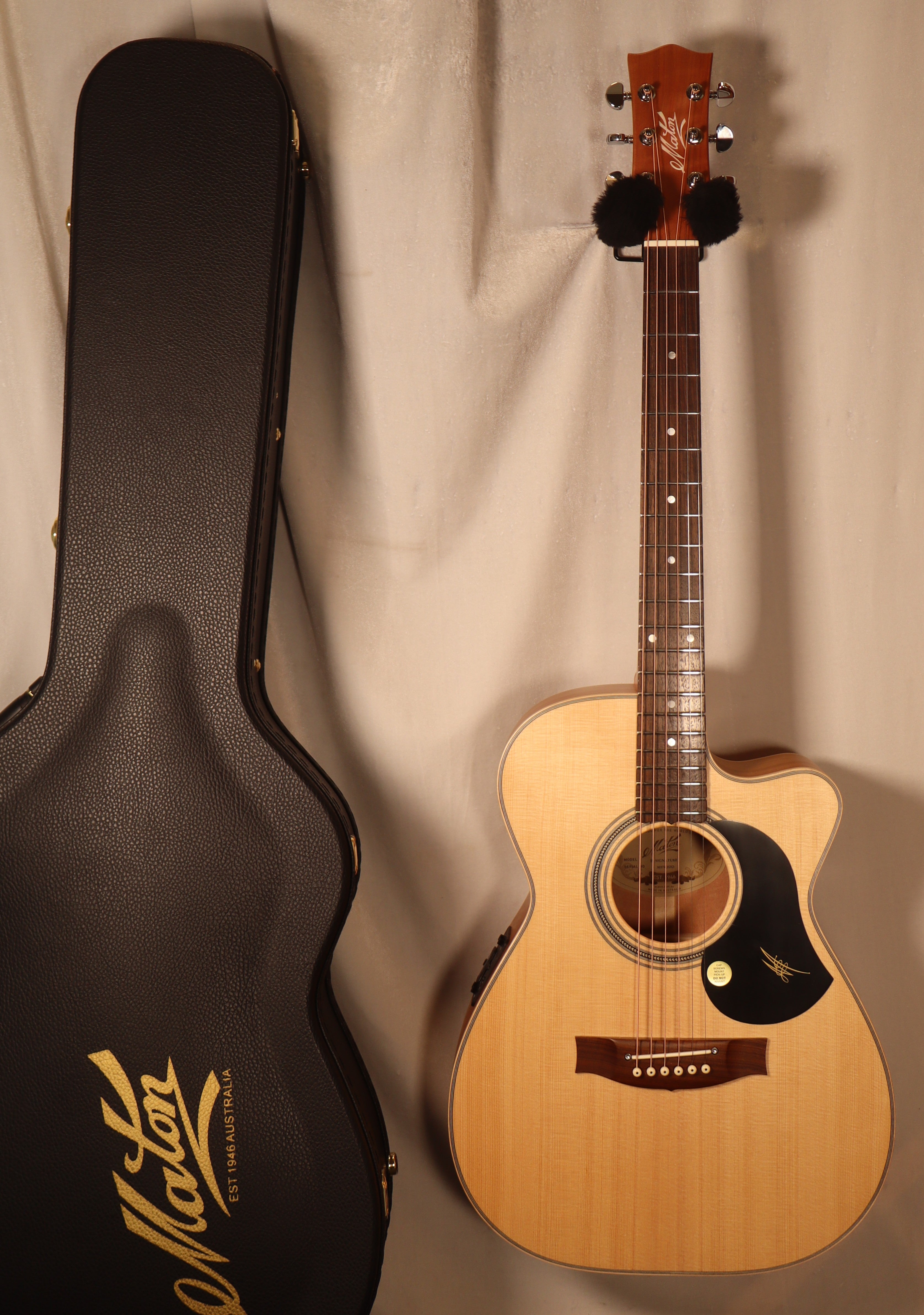 ギター with Nyan Maton Maton Artist Signature Series Joe Robinson Model Acoustic Electric