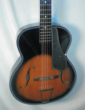 Load image into Gallery viewer, Decca Hollow Body Archtop Acoustic Guitar Made in Japan Sunburst vintage
