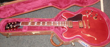 Load image into Gallery viewer, 1999 Gibson Custom ES-345 Varitone Cherry Red Semi-Hollow Electric Guitar with original case
