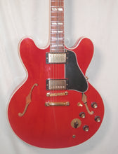 Load image into Gallery viewer, 1999 Gibson Custom ES-345 Varitone Cherry Red Semi-Hollow Electric Guitar with original case
