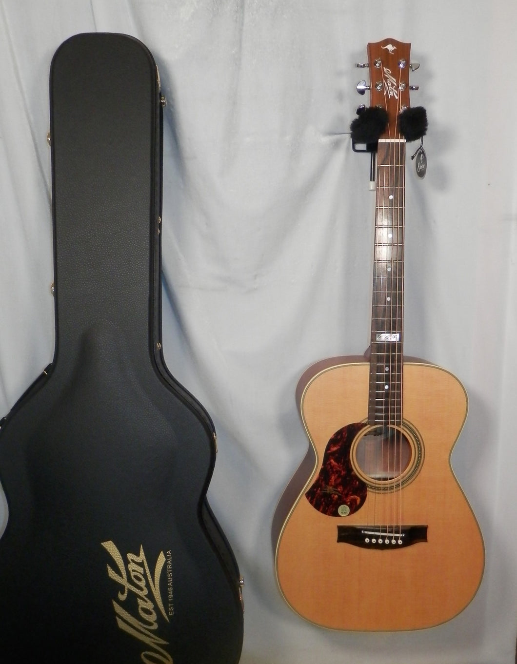 Maton EBG808TE-L EBG 808 Tommy Emmanuel Left Handed Acoustic Electric Guitar with hard case