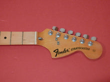 Load image into Gallery viewer, Fender Stratocaster Neck Maple 1972-75 Vintage (modified)
