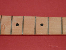 Load image into Gallery viewer, Fender Stratocaster Neck Maple 1972-75 Vintage (modified)
