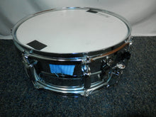 Load image into Gallery viewer, Tama Swingstar 14&quot; Chrome Snare Drum with case used
