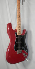 Load image into Gallery viewer, Fender USA Stratocaster with Lollar Blackface Pickups vintage 1979-80 Red
