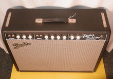 Load image into Gallery viewer, Fender &quot;Custom&quot; Vibrolux Reverb 40-Watt 2x10&quot; Guitar Tube Combo Amp with footswitch used &quot;Quiet Mod&quot;
