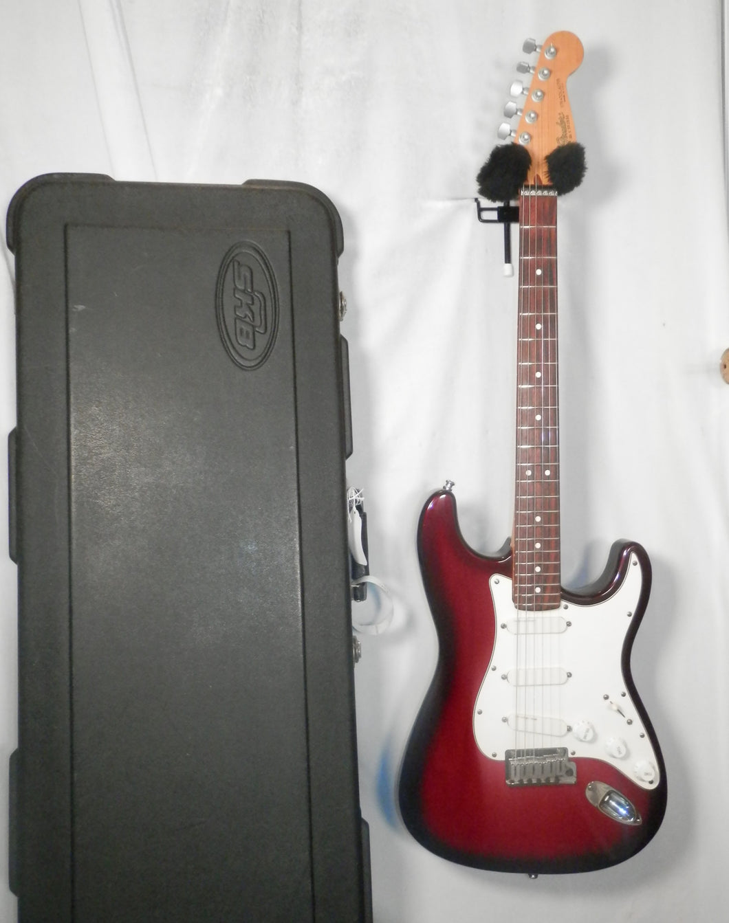 Fender USA Strat Plus Deluxe Crimson Frost Stratocaster with SKB case 1989