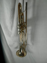 Load image into Gallery viewer, King Cleveland Superior Bb trumpet with case used Recently serviced
