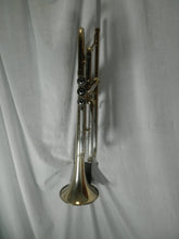 Load image into Gallery viewer, Olds Student Bb Trumpet with case and mouthpiece
