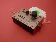 Load image into Gallery viewer, Electro-Harmonix Mole Bass Booster bass effect used
