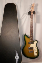 Load image into Gallery viewer, Reverend Jetstream RB Citradelic Sunset Finish Rosewood Wilkinson with hard case
