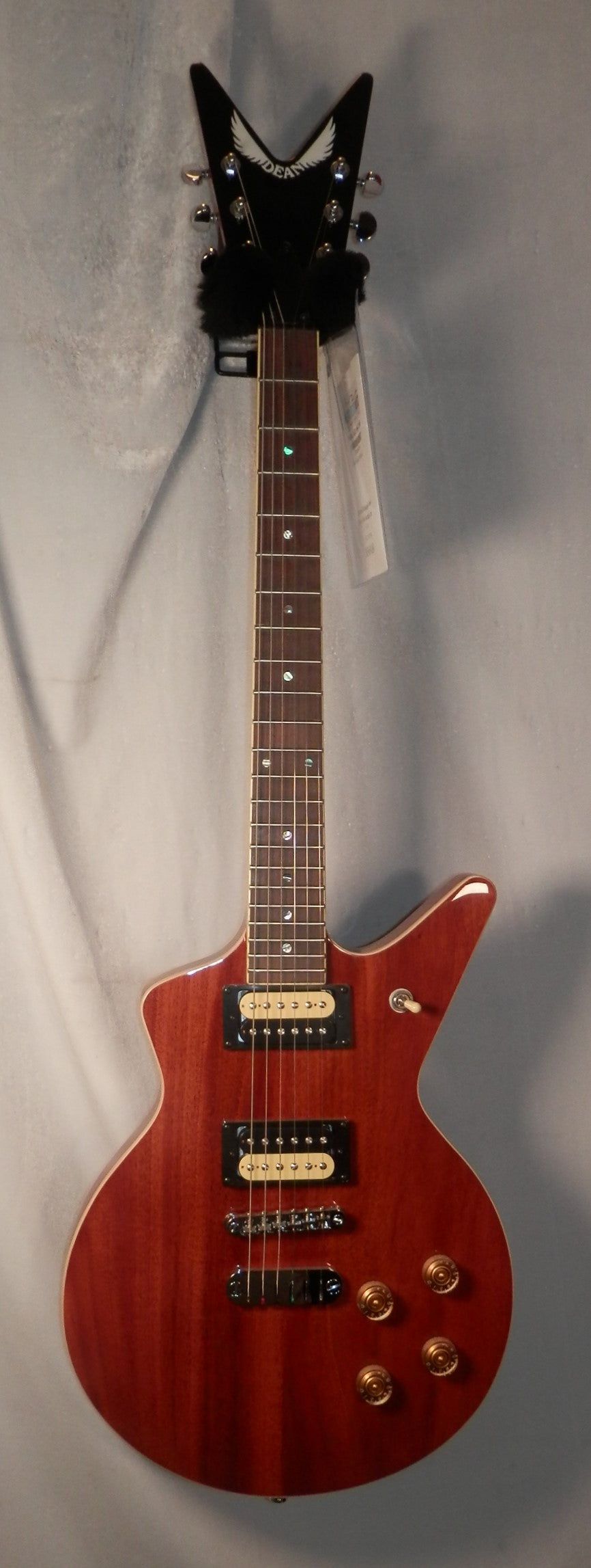 DEAN & DELUCA チェック　tembea MEDIUM Dean Custom Run #13 Cadi 1980 Electric Guitar Satin