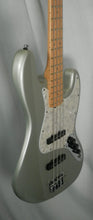 Load image into Gallery viewer, Fender American Standard Jazz Bass Inca Silver with case used 1998 Made in USA
