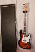 Load image into Gallery viewer, Fender USA 1975 Jazz Bass Reissue Sunburst with case + candy used
