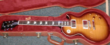 Load image into Gallery viewer, Gibson Les Paul Standard Tobacco Sunburst Flame Maple electric guitar with case + candy 2017
