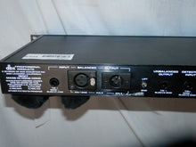Load image into Gallery viewer, dbx 160XT Compressor/Limiter rack effect unit used SERVICED with UPGRADED CAPS
