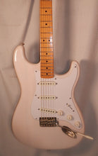 Load image into Gallery viewer, Squier by Fender Classic Vibe 50s Stratocaster White Blonde used
