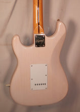 Load image into Gallery viewer, Squier by Fender Classic Vibe 50s Stratocaster White Blonde used
