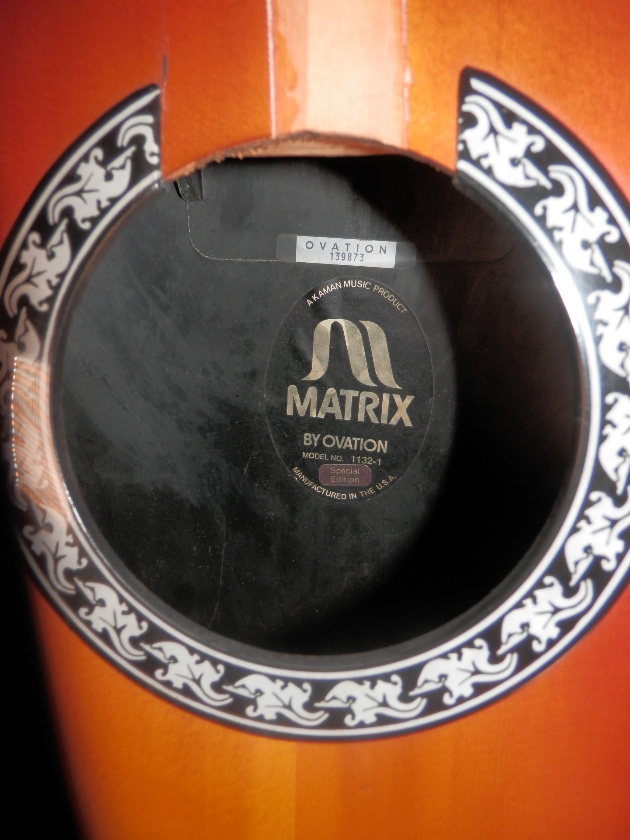 Ovation Matrix Model 1132-1 Made in USA Deep Bowl Body Sunburst AS
