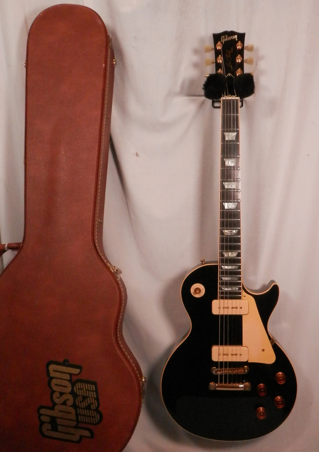 Gibson 40th Anniversary Limited Edition Les Paul Standard Ebony electric guitar with case 1991 USA