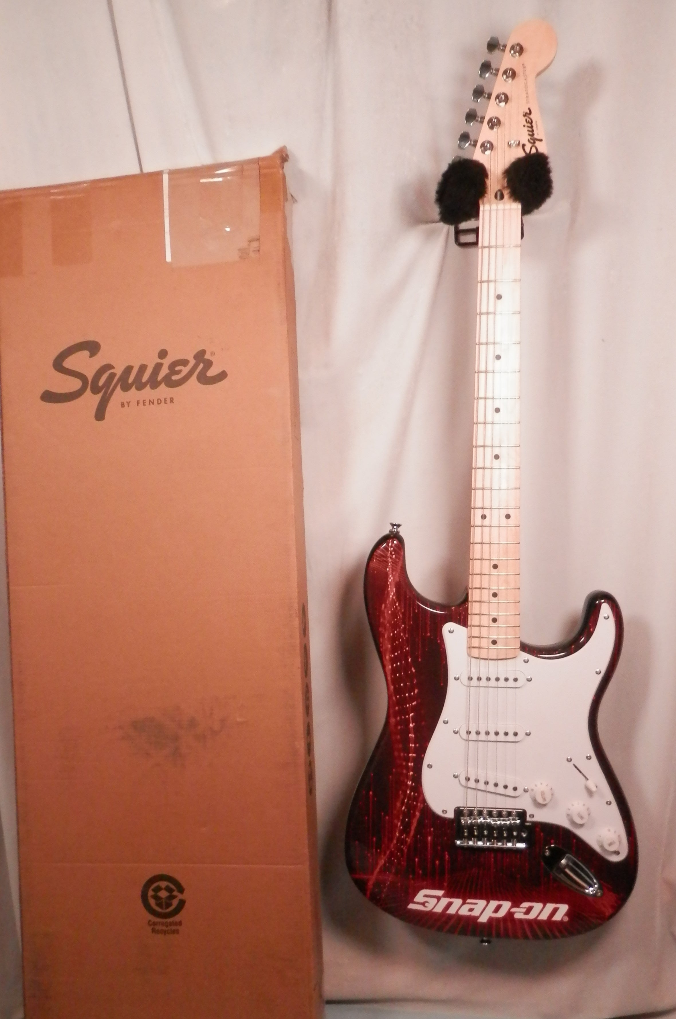 Squier by Fender Stratocaster Snap-On Tools Limited Edition