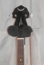 Load image into Gallery viewer, Dean B3PK 5-string Banjo Pack with gig bag, Pitch pipe, &amp; strap new

