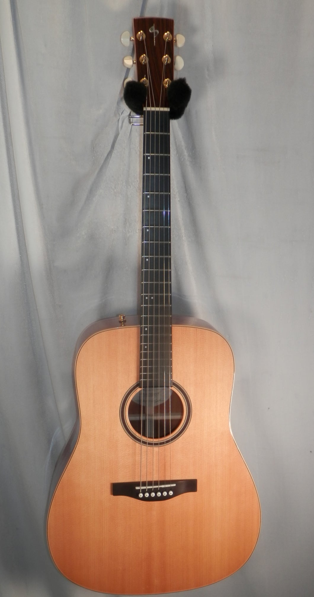 Simon & Patrick 025114 Showcase Mahogany SF Dreadnought Acoustic Guitar Natural Gloss used SF/B-stock