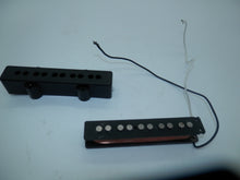 Load image into Gallery viewer, Unbranded 5-string Jazz Bass Pickup 7.50k ohms used
