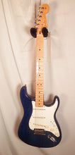 Load image into Gallery viewer, Fender Custom Shop Stratocaster Trans Sapphire Blue with custom shop case used
