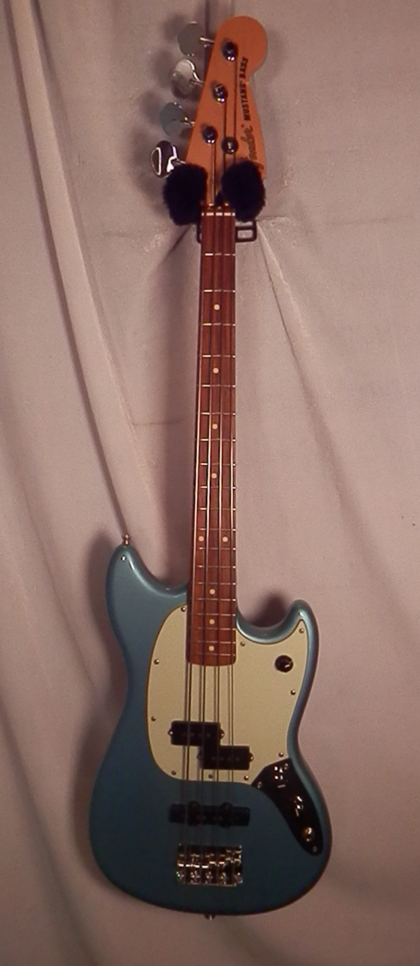 Fender Special Edition Mustang Bass Reissue Lake Placid Blue electric bass used Modified/Upgraded Made in Mexico