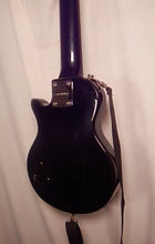 Load image into Gallery viewer, Epiphone Les Paul Pee Wee Ebony mini electric guitar used
