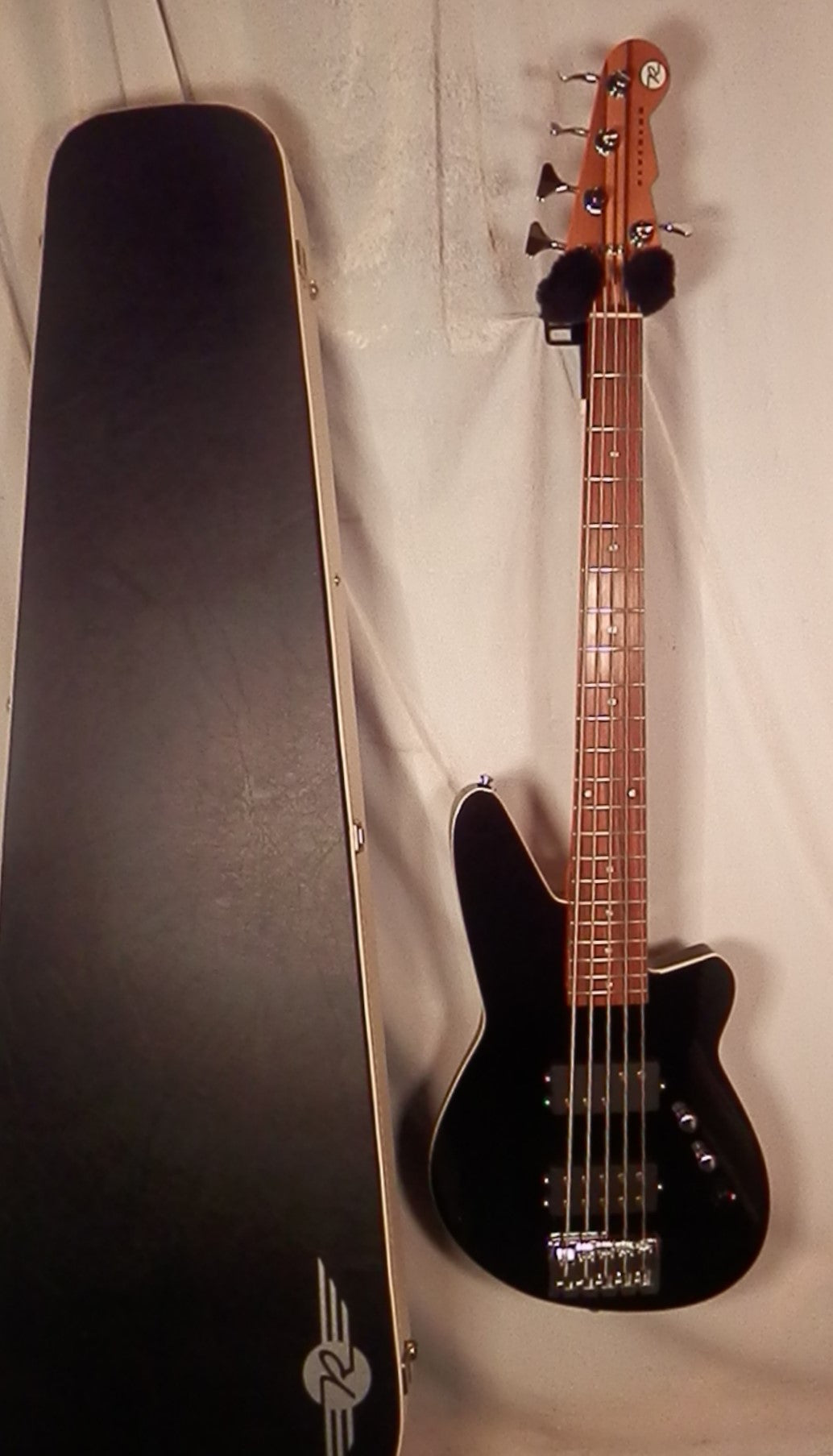 Reverend Mercalli 5 Midnight Black 5-string electric bass with case used