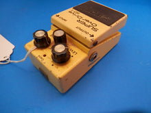 Load image into Gallery viewer, Boss SD-1 Super Overdrive guitar effect pedal Black Label Made in Japan vintage
