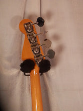 Load image into Gallery viewer, Fender Jazz Bass Sunburst Rosewood Fingerboard Electric Bass used Made in Japan 1994-95
