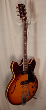 Load image into Gallery viewer, Gibson ES330TD Sunburst Thinline Hollow Body Electric Guitar with Bigsby and case vintage 1973 Factory 2nd
