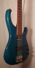 Load image into Gallery viewer, Modulus Quantum 4 Graphite Neck Aqua Burst 4-string electric bass with case 2008
