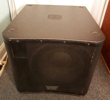 Load image into Gallery viewer, QSC KW181 1000-watt Powered 18&quot; Active Subwoofer used LOCAL PICKUP
