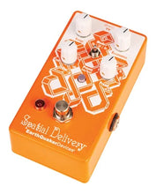 Load image into Gallery viewer, EarthQuaker Devices Spatial Delivery® Envelope Filter with Sample &amp; Hold V3 guitar effect pedal
