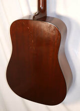Load image into Gallery viewer, Martin D-18 Dreadnought Acoustic Guitar with original case Vintage 1970 D18
