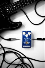 Load image into Gallery viewer, Mad Professor Deep Blue Delay NEW
