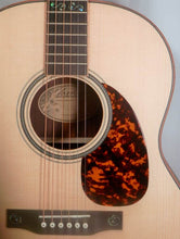 Load image into Gallery viewer, Larrivee L-03 Rosewood Vine Special w/ case (*Plus K&amp;K Mini + installation*)
