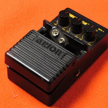 Load image into Gallery viewer, Arion MTE-1 Turbulator Made in Japan distoriton overdrive guitar effect pedal
