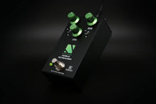 Load image into Gallery viewer, Keeley Noble Screamer Overdrive 4-in-1 Series Overdrive &amp; Boost: TS808 (TS) &amp; ODR-1 (OD)Tones with Hybrid Modes
