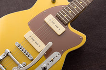 Load image into Gallery viewer, Reverend Charger 290 with Bigsby Venetian Gold Electric Guitar NEW
