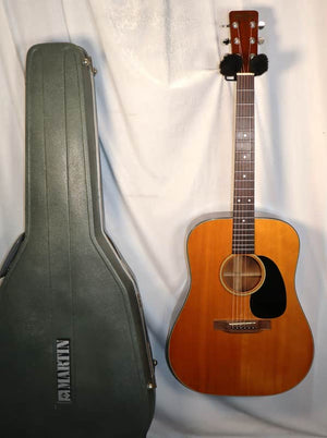 Martin D-18 Dreadnought Acoustic Guitar with original case Vintage 1970 D18